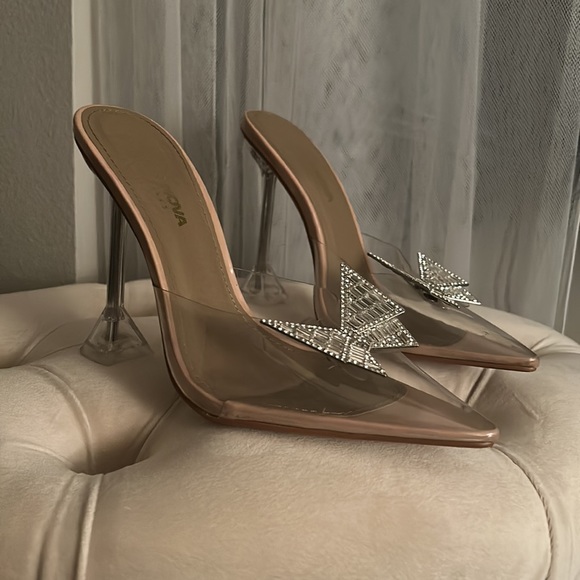 Fashionnova Barbie Shoe - Picture 2 of 2